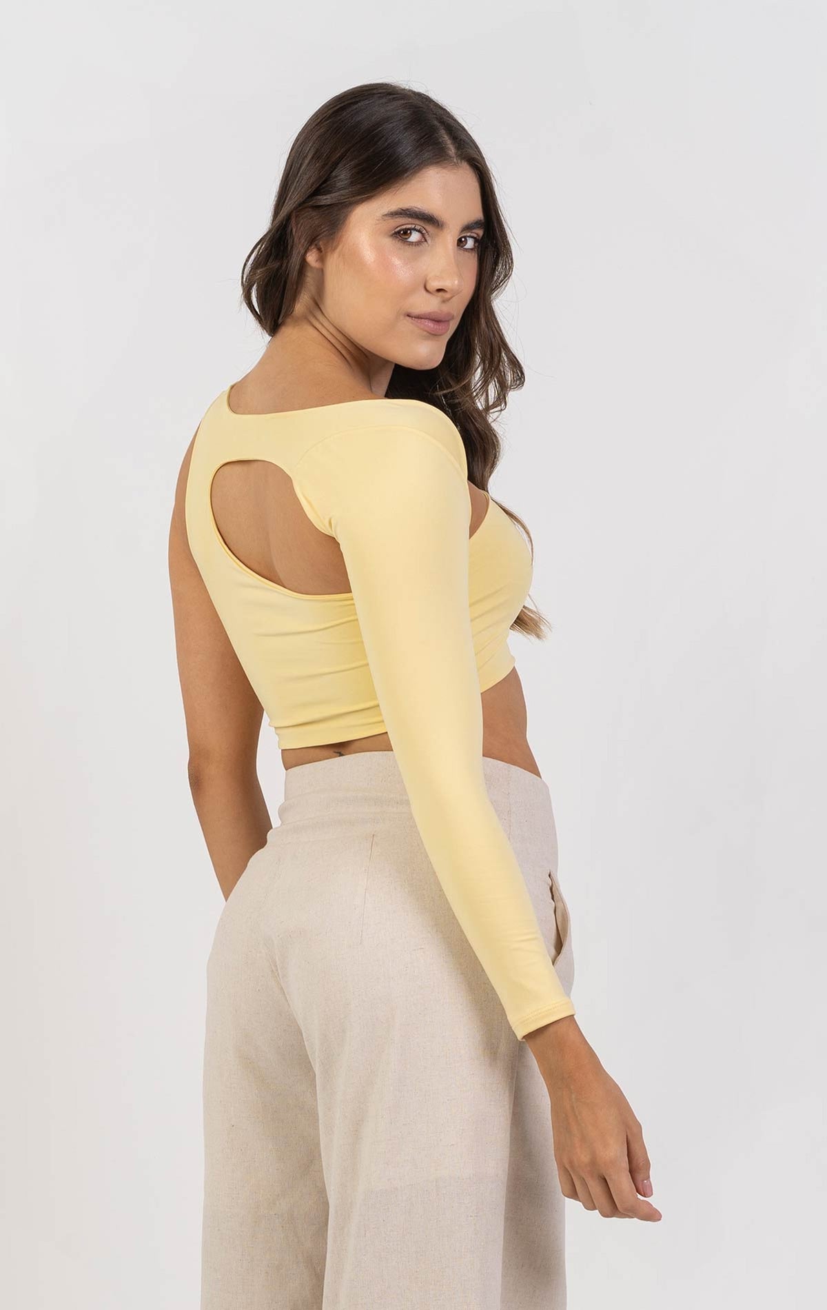 Crop Top Emma color negro para mujer